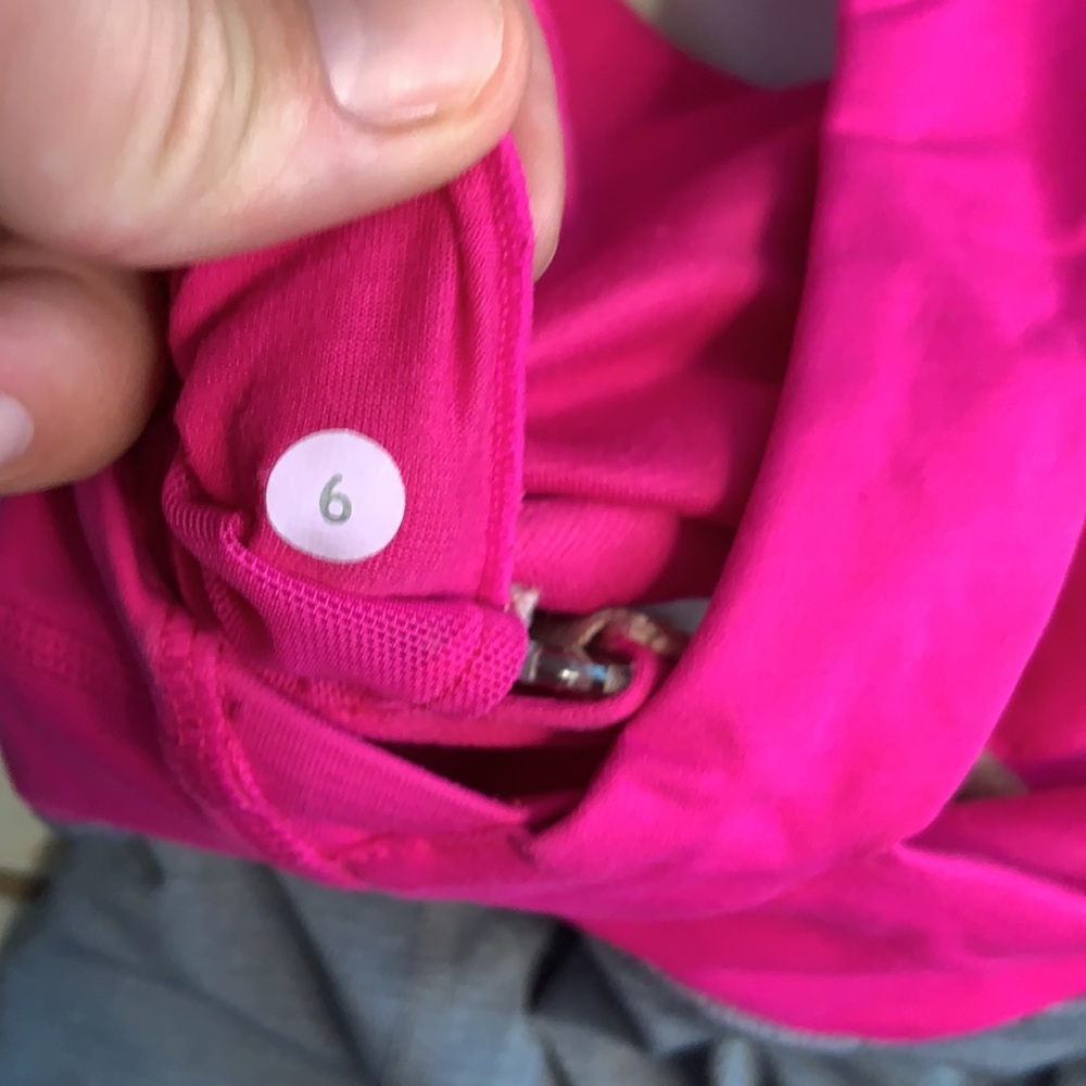 Lululemon Tank - Picture 7 of 7